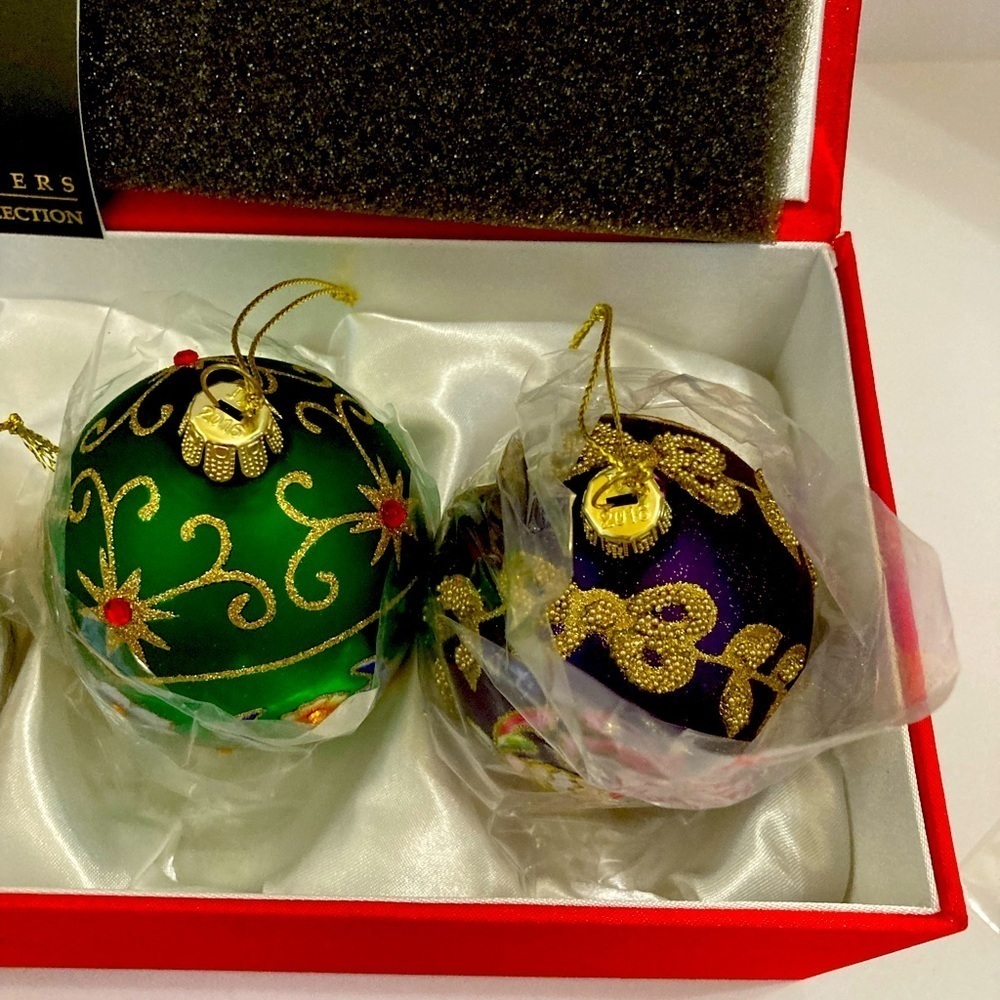 Joan Rivers Russian Egg Collection​​ - Picture 8 of 14